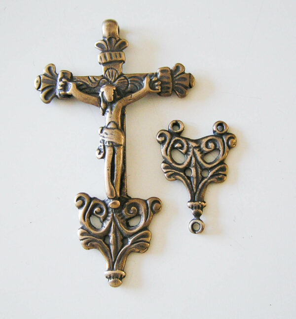 Latin America Rosary Parts, Crucifix and Centerpiece 077-324