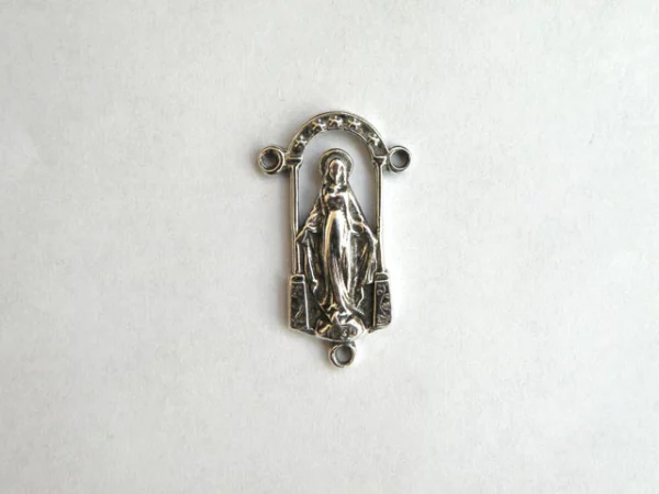 Miraculous Mary Rosary Center, Connector 3/4" - SSCE1170