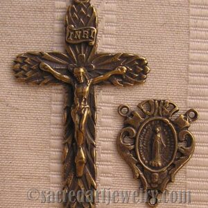 Thistle Leaves Crucifix 2" - SSCR689