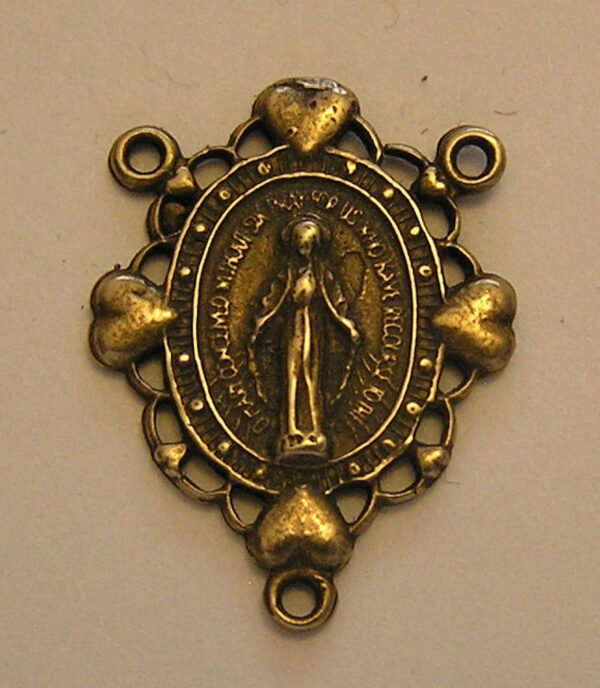Mary with Hearts Rosary Center, Connector 7/8" - SSCE331