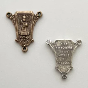Infant of Prague Rosary Center, Connector 3/4" - SSCE522