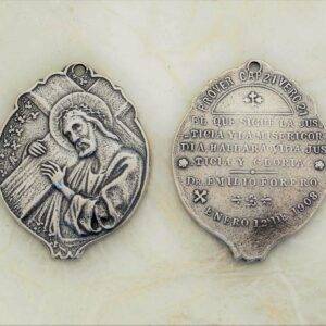 Jesus & Cross Medal 1 3/8" - SSME804